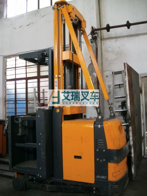 永恒力EKS310揀選叉車